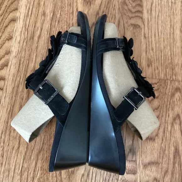 VIONIC 'CLAY' BLACK SUEDE FLORAL STRAPPY SLIP ON SANDAL 10 COMFORT CASUAL SUMMER - Picture 4 of 7